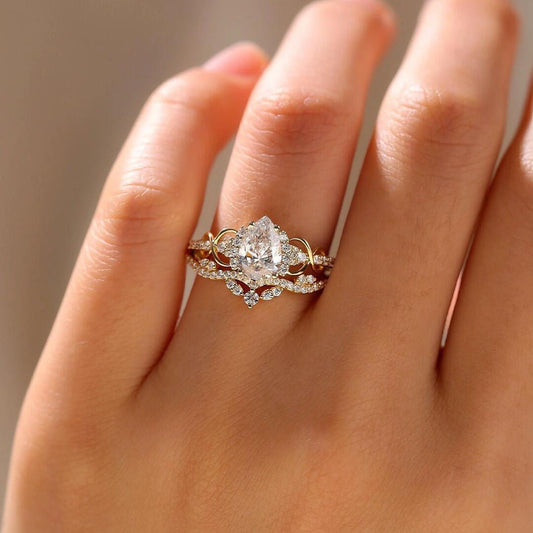 Retro Light - Luxury Waterdrop Zircon Ring Set - Nova Exporters